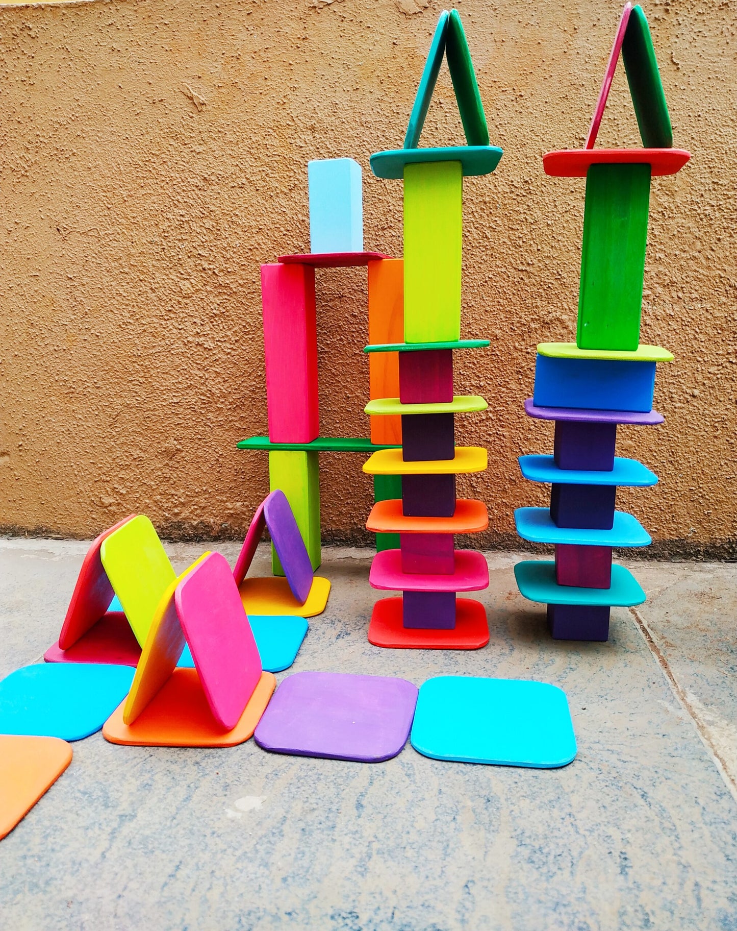 Rainbow Layer Pyramid Challenge Game